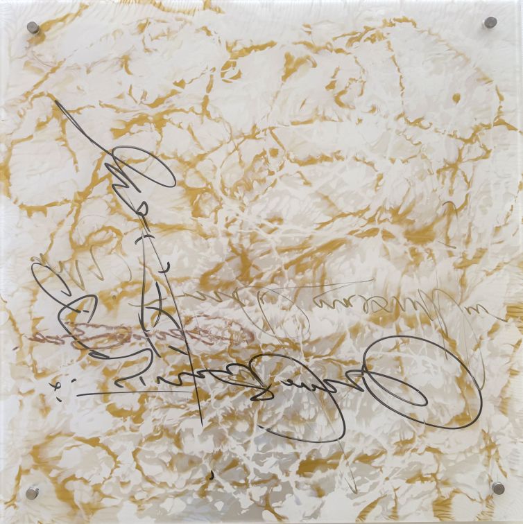 Signature in Gold 4
